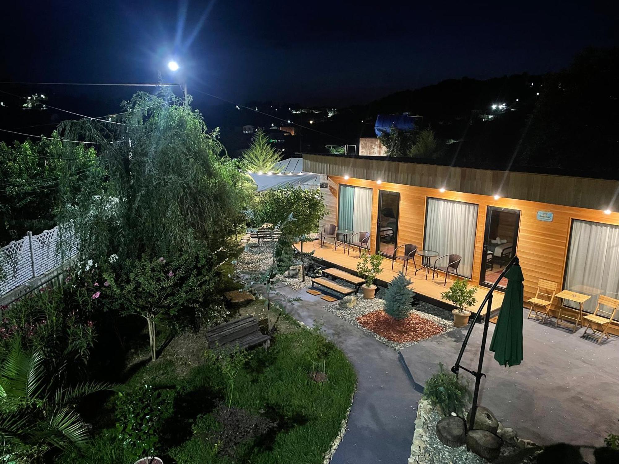 Garden Rooms In Kutaisi Exterior foto